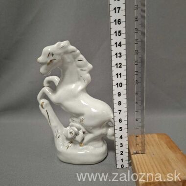 Porcelán