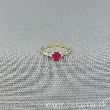 Dámsky prsteň