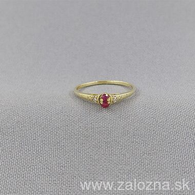 Dámsky prsteň