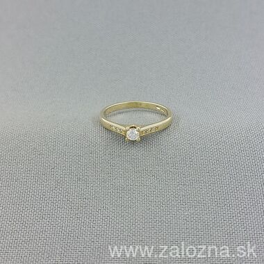Dámsky prsteň